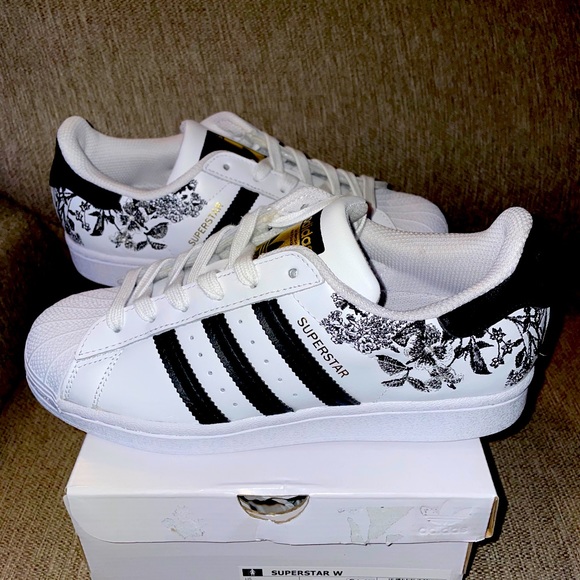 black and white shell toe adidas womens